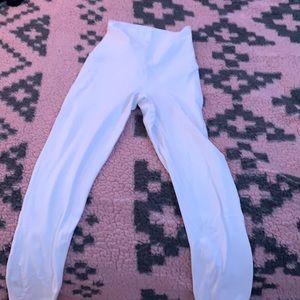 white lulu lemon leggings